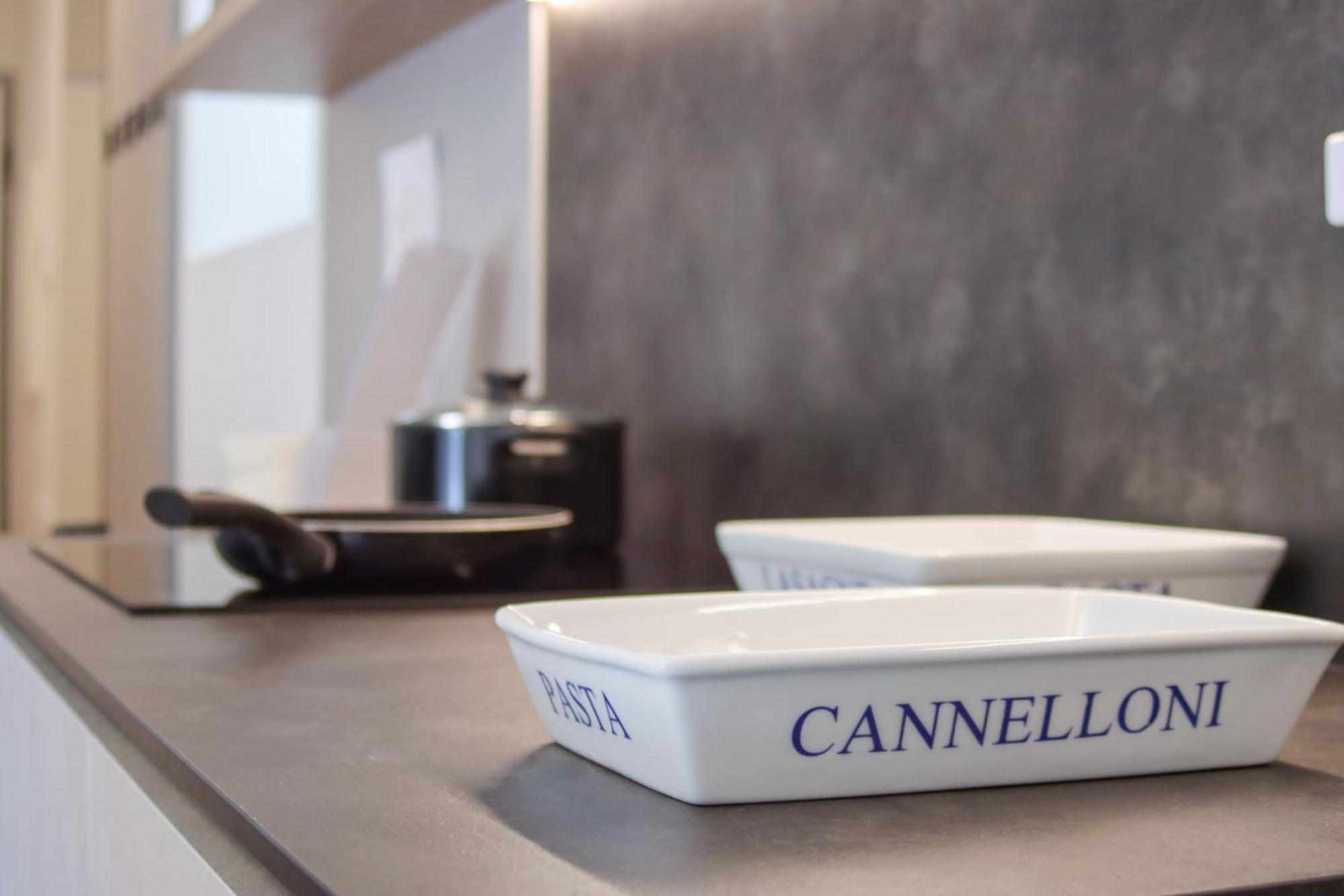 Apartamento Casa Ardo Wifi & Free Parking In Lecco Center Exterior foto